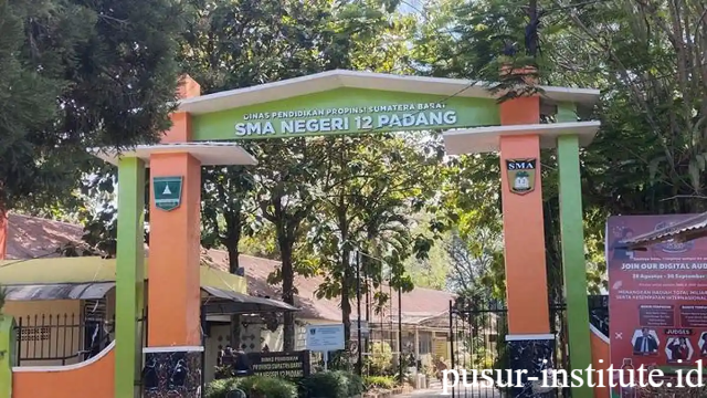 Menelusuri Keunggulan Pendidikan di SMA Negeri 12 Padang